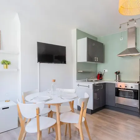 Apartment Old Town - Nice, Cozy And Functional Ap.